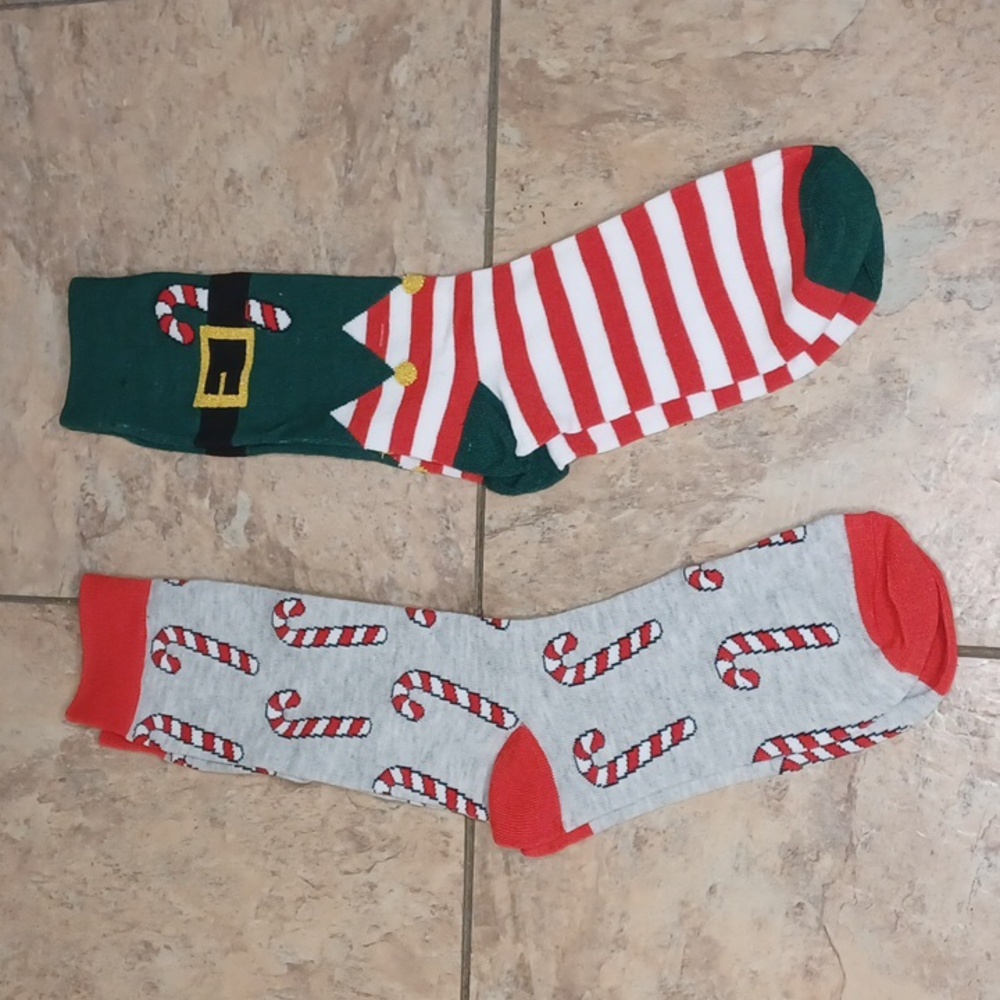2 pairs of holiday themed socks OS - Picture 1 of 12